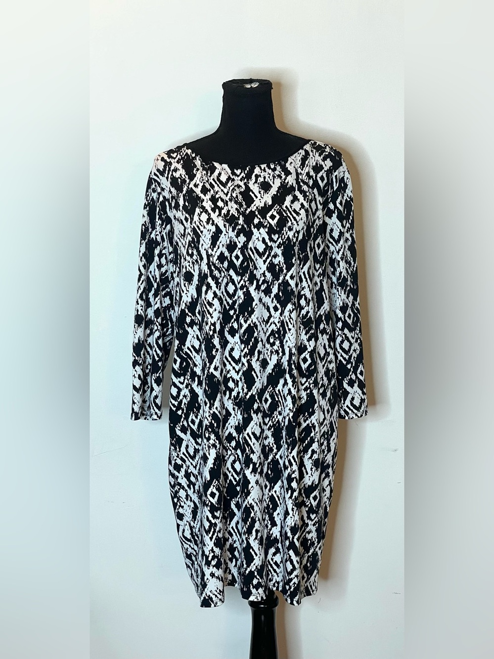 Studio by Tiana B.- Black and White Geometric Midi Dress Size XL